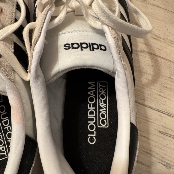 Adidas Cloud Comfort White and Black Classic Sneakers. Sz 9.5 - Picture 6 of 7